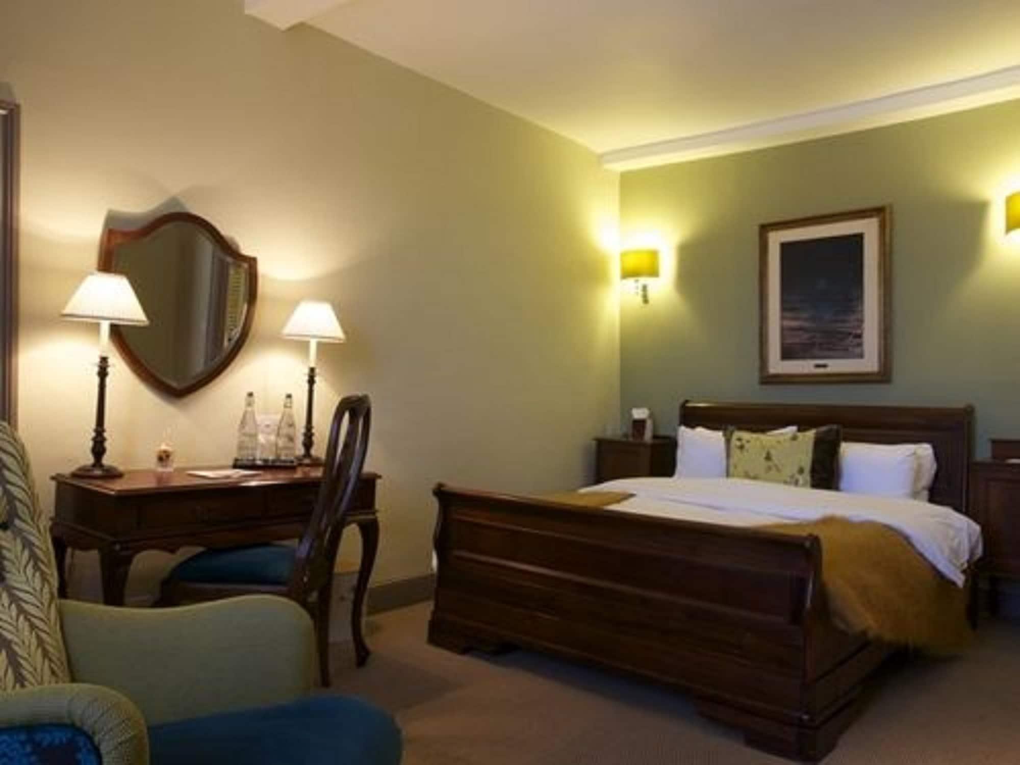 וודסטוק The Feathers Hotel מראה חיצוני תמונה