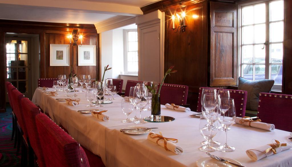 וודסטוק The Feathers Hotel מראה חיצוני תמונה